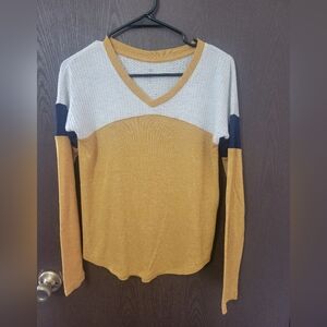 SO Women's Long Sleeve Colorblock Tee - Mustard, Navy, Gray